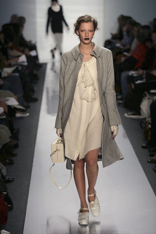 gray wool long-sleeve collared relaxed buttoned coat