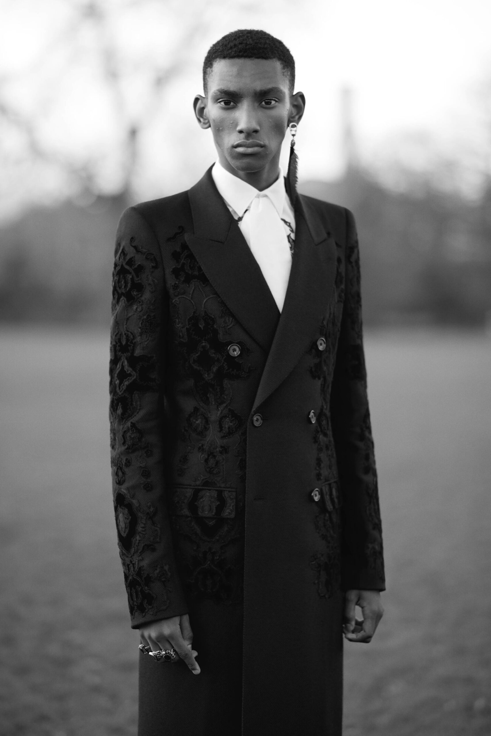 black wool long-sleeve collared tailored embroidered blazer