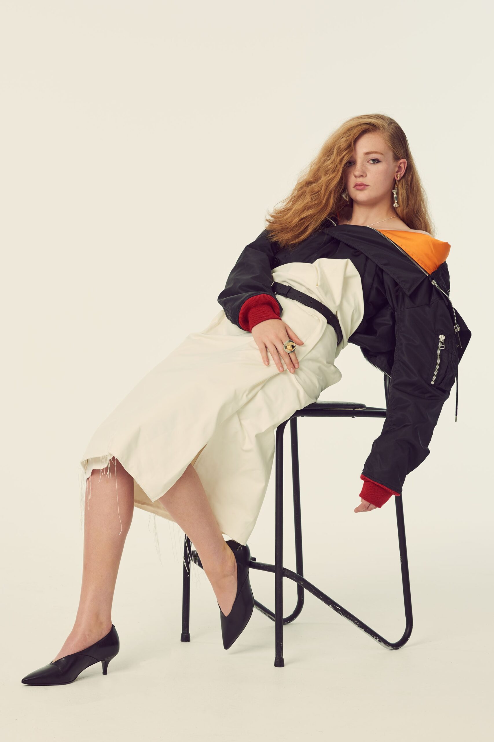 black cotton long-sleeve hooded relaxed zippered jacket