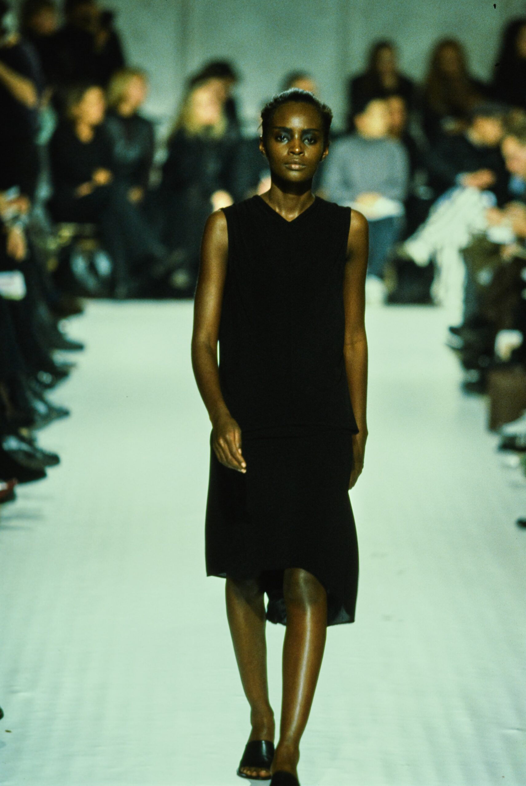black fitted sleeveless dress