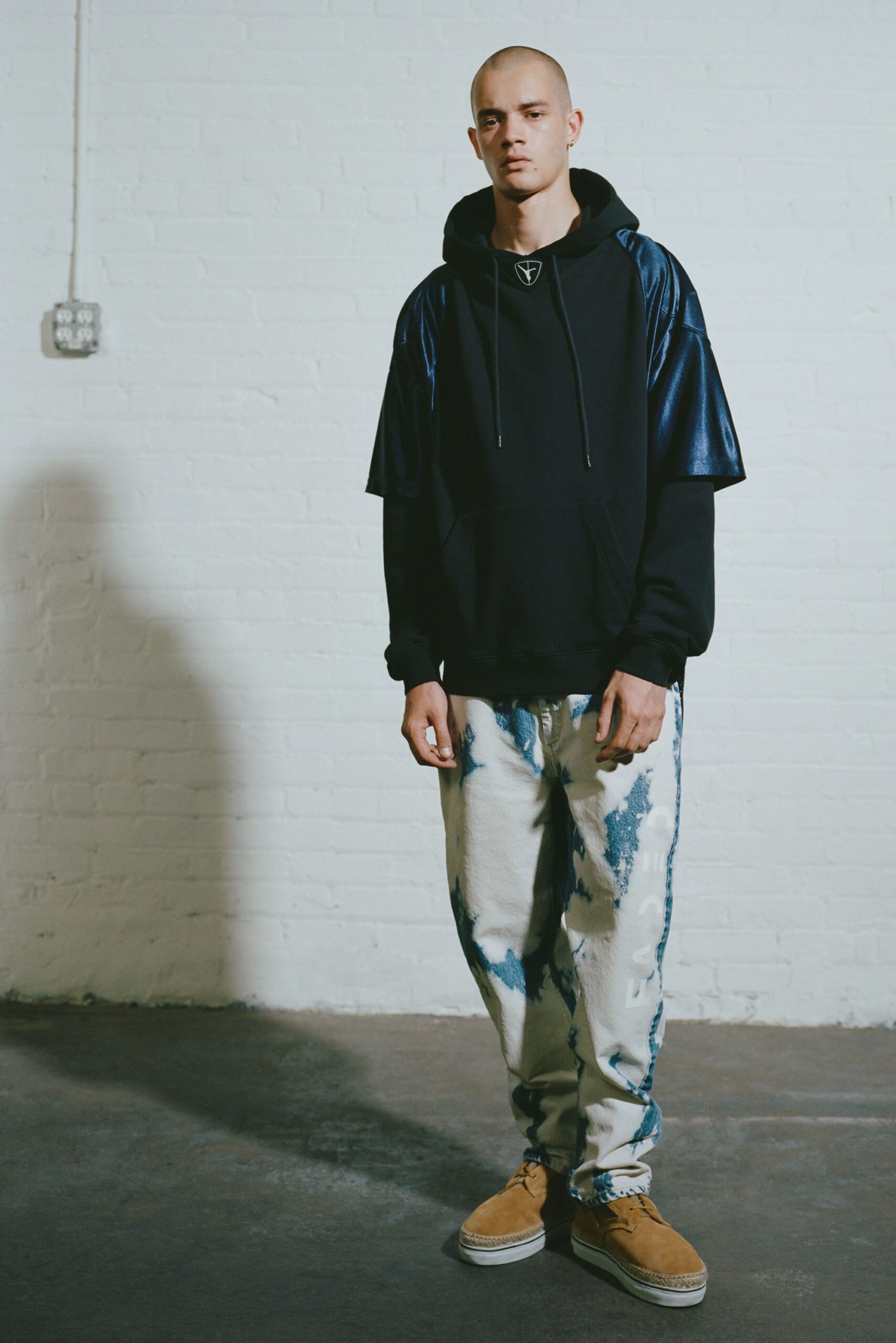 black cotton short-sleeve hooded relaxed layered hoodie