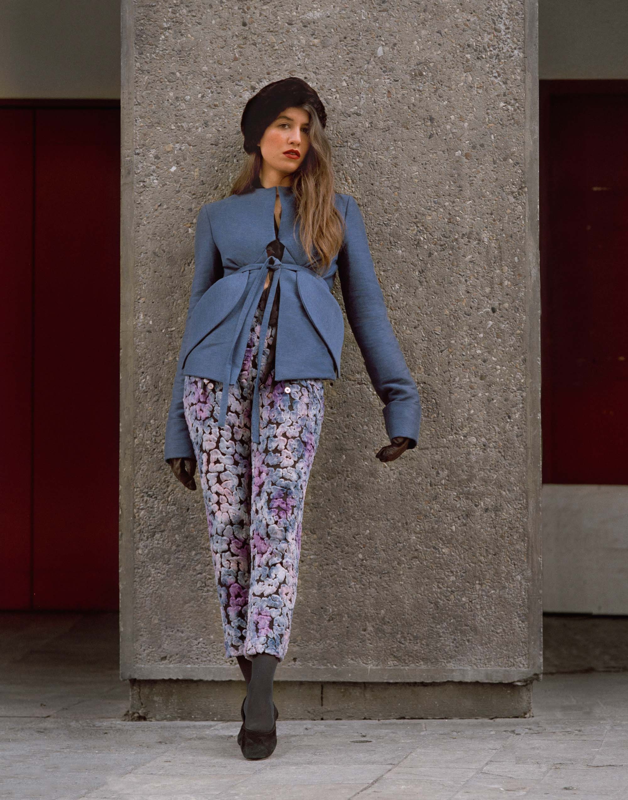 blue cotton long-sleeve collared fitted draped buttoned jacket