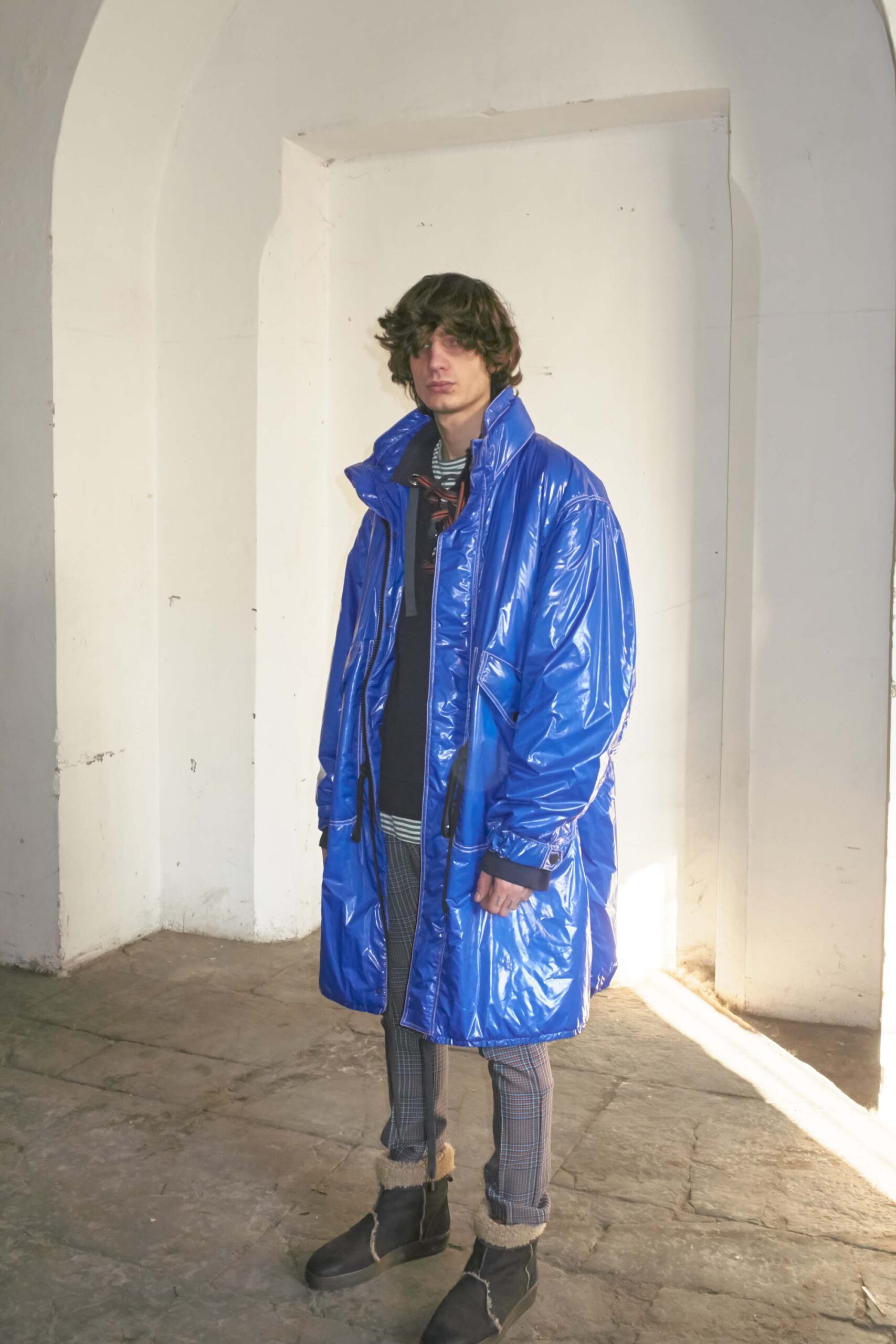 blue vinyl long-sleeve collared oversized zippered shiny coat
