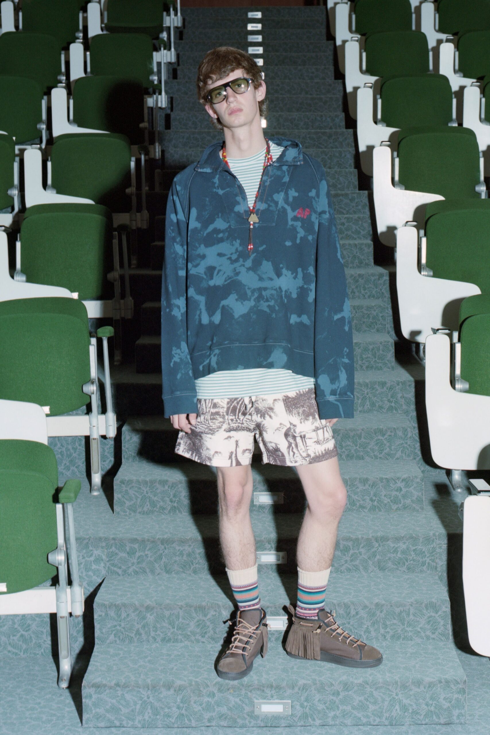blue cotton long-sleeve collared relaxed printed hoodie