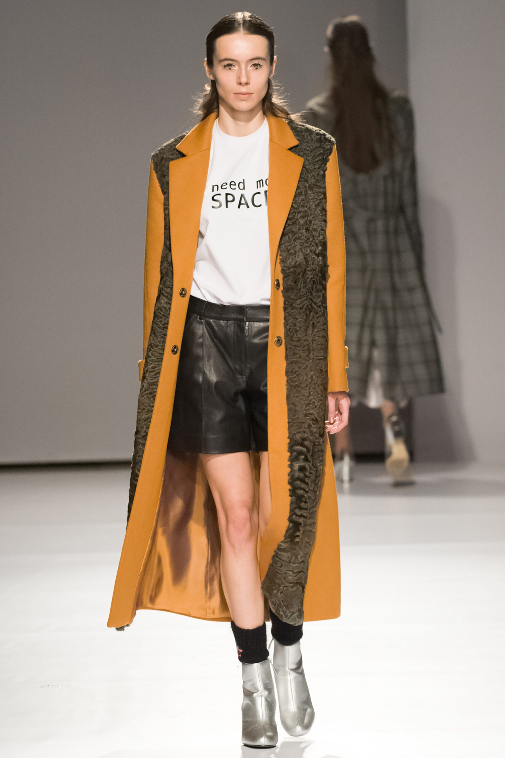 orange faux-fur long-sleeve collared fitted buttoned layered coat