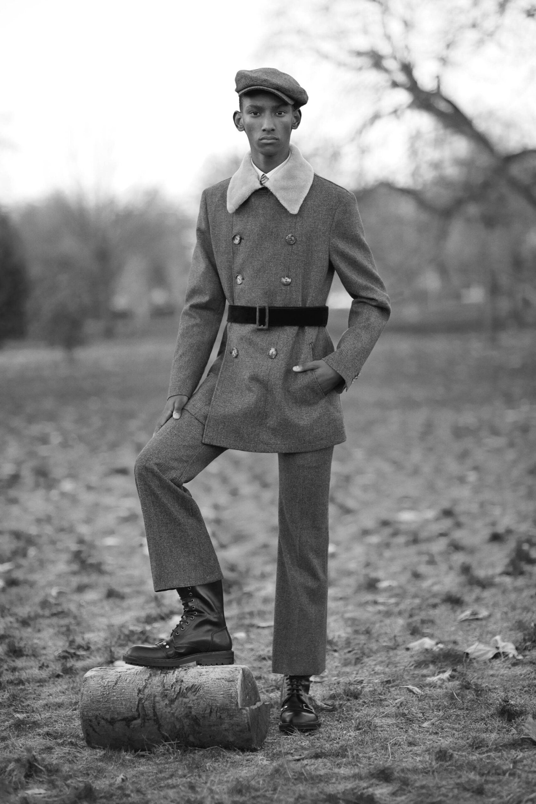 gray wool long-sleeve collared tailored buttoned jacket