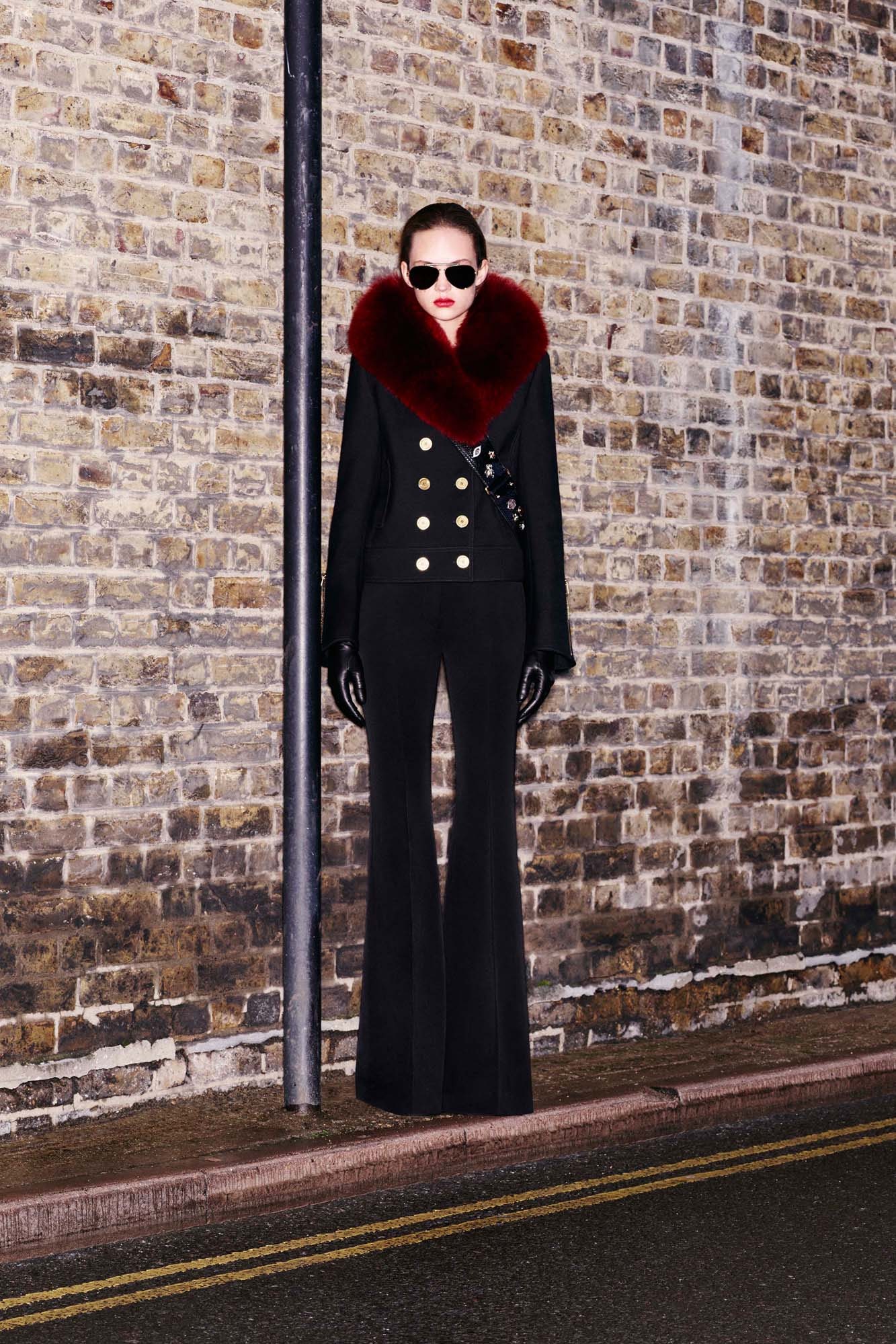 black fitted jacket and pants