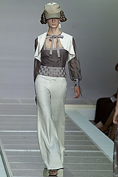 gray silk long-sleeve collared fitted buttoned blouse