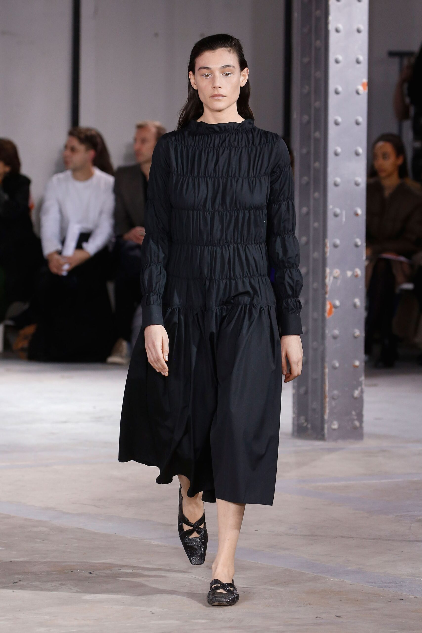 black relaxed long-sleeve dress