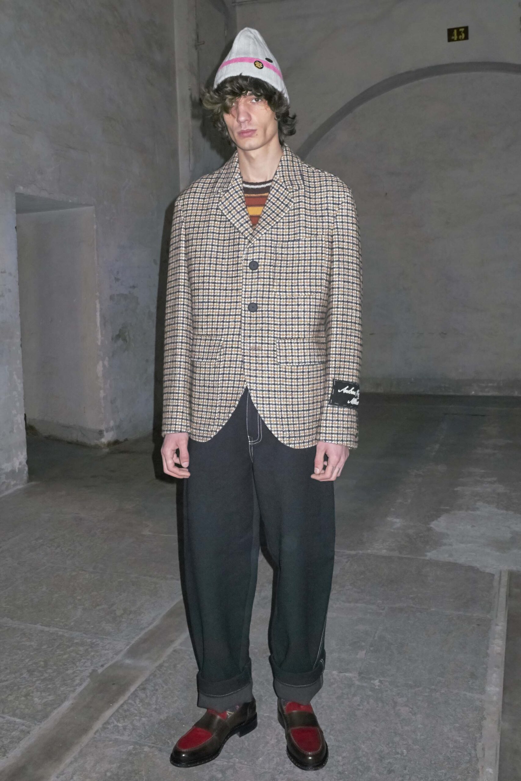 brown wool long-sleeve collared tailored checked blazer