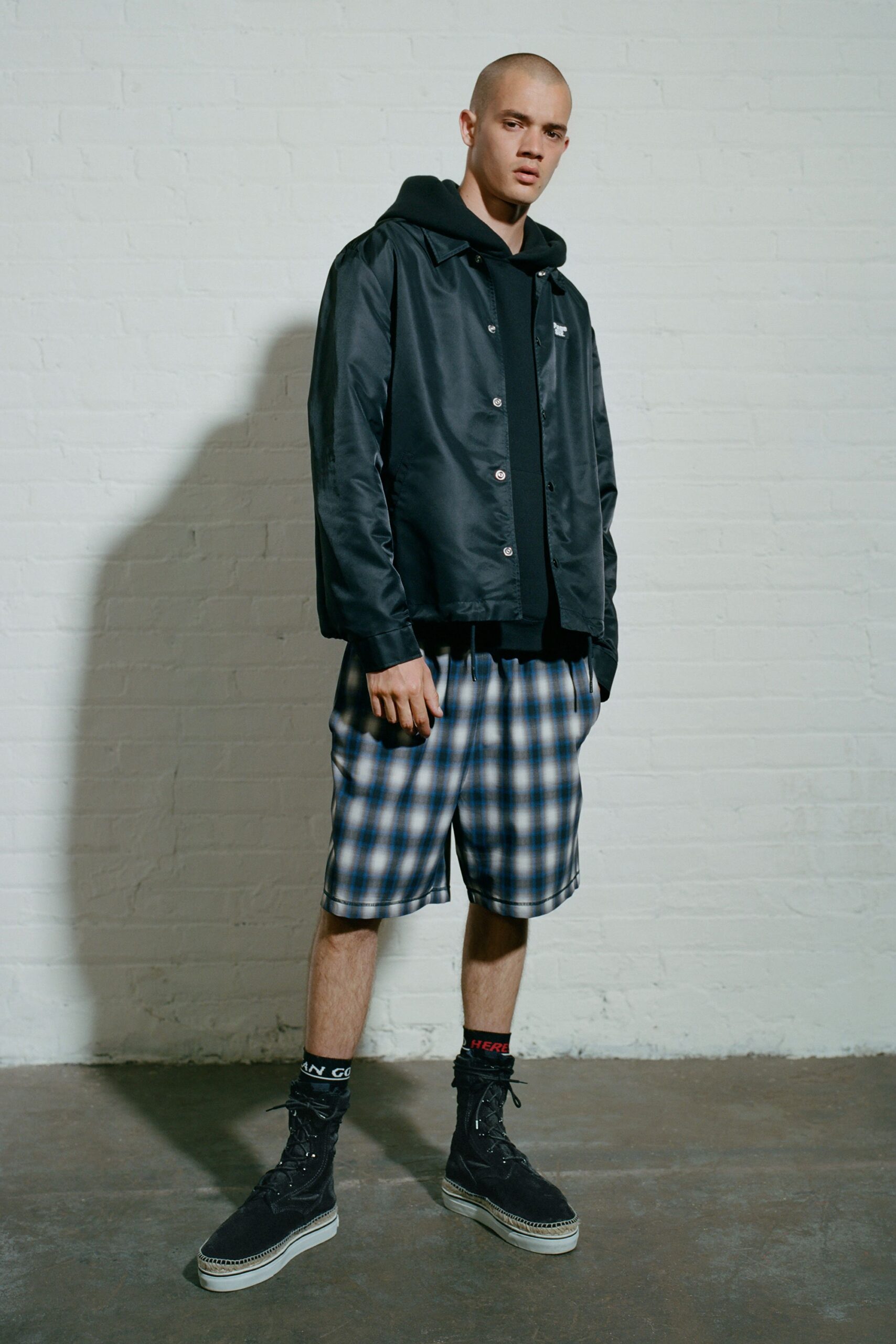 blue cotton relaxed checked short shorts