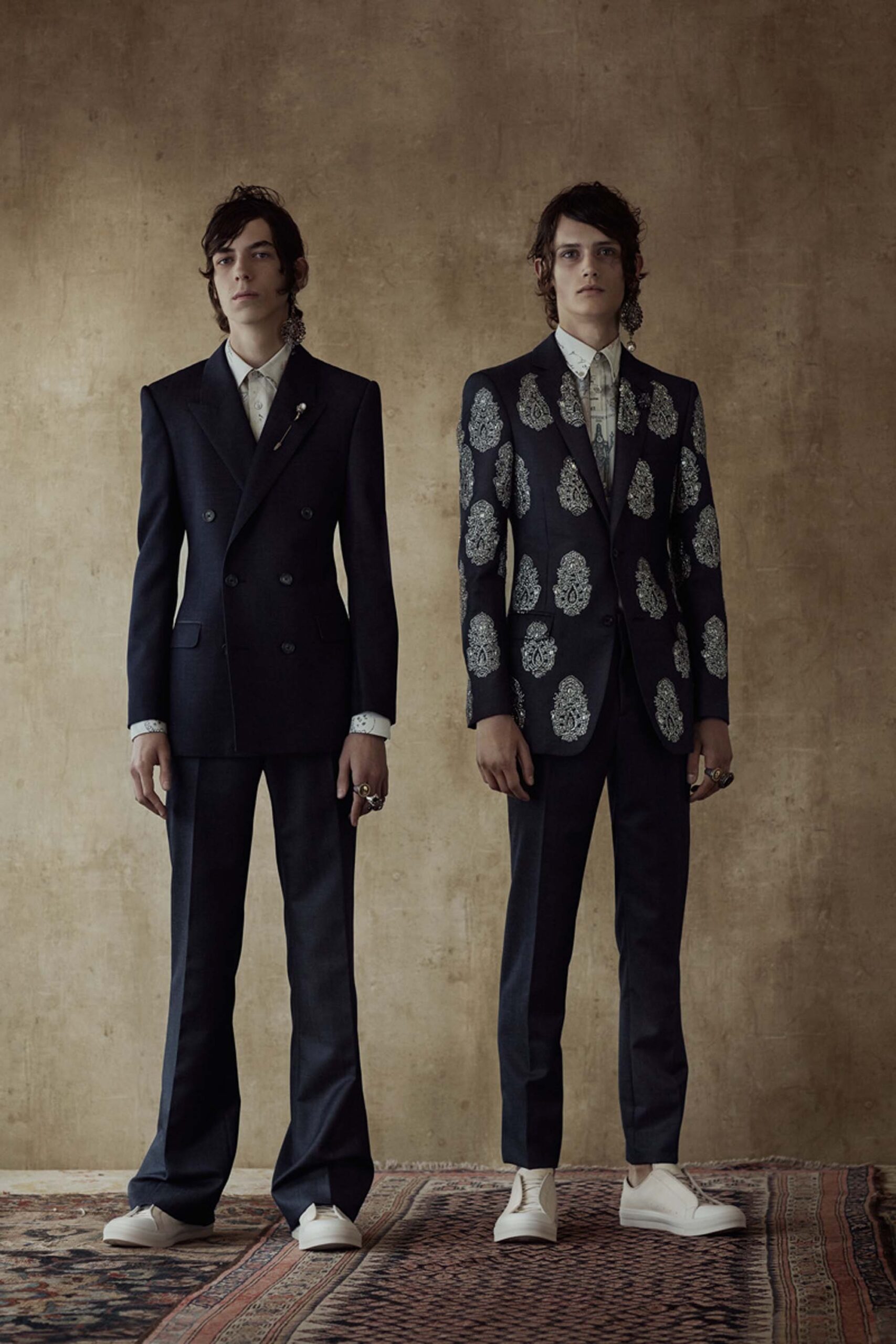 blue wool long-sleeve collared tailored buttoned embroidered suit