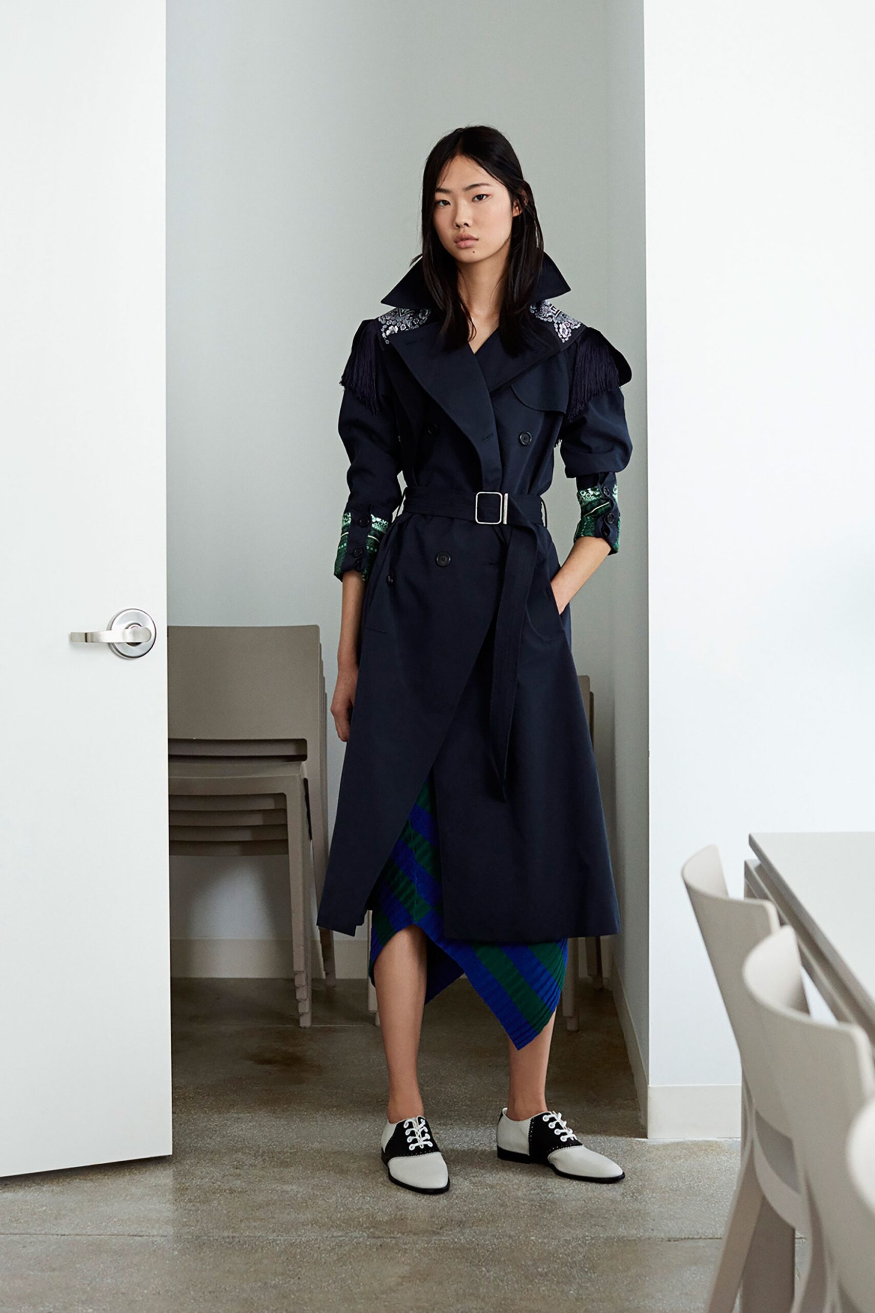 black cotton long-sleeve collared fitted belted layered trench