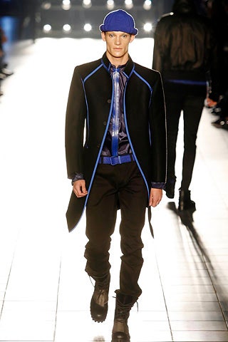 black wool long-sleeve collared fitted buttoned zippered coat