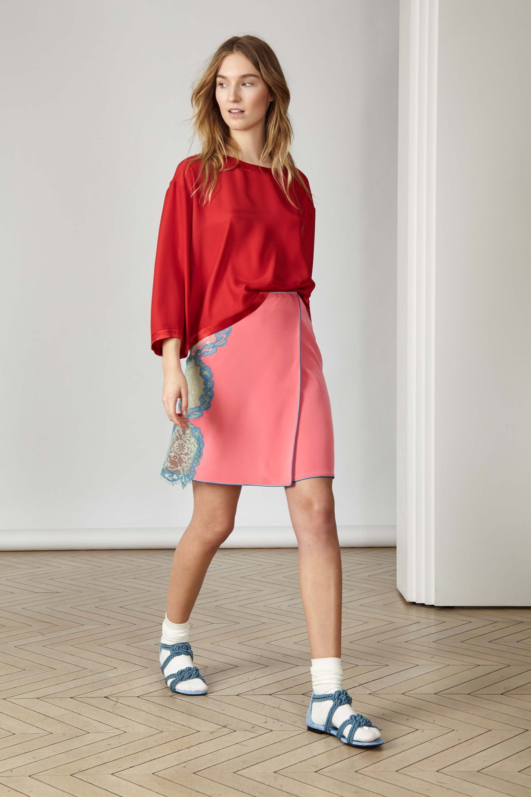pink cotton asymmetric fitted pleated short skirt