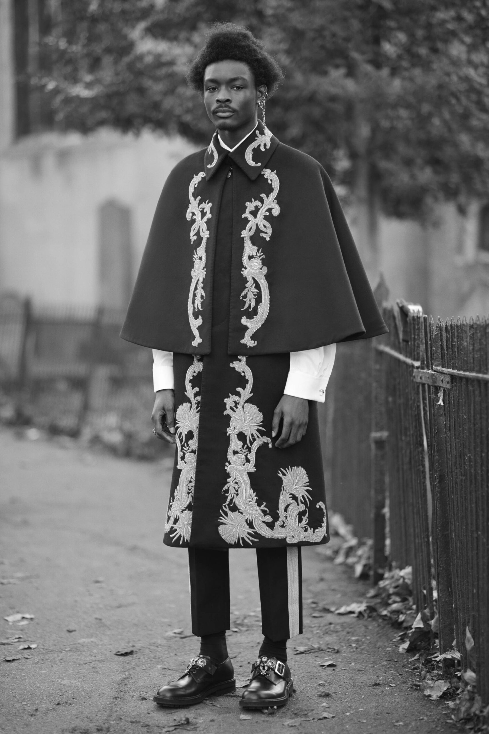 black wool long-sleeve collared relaxed embroidered cape