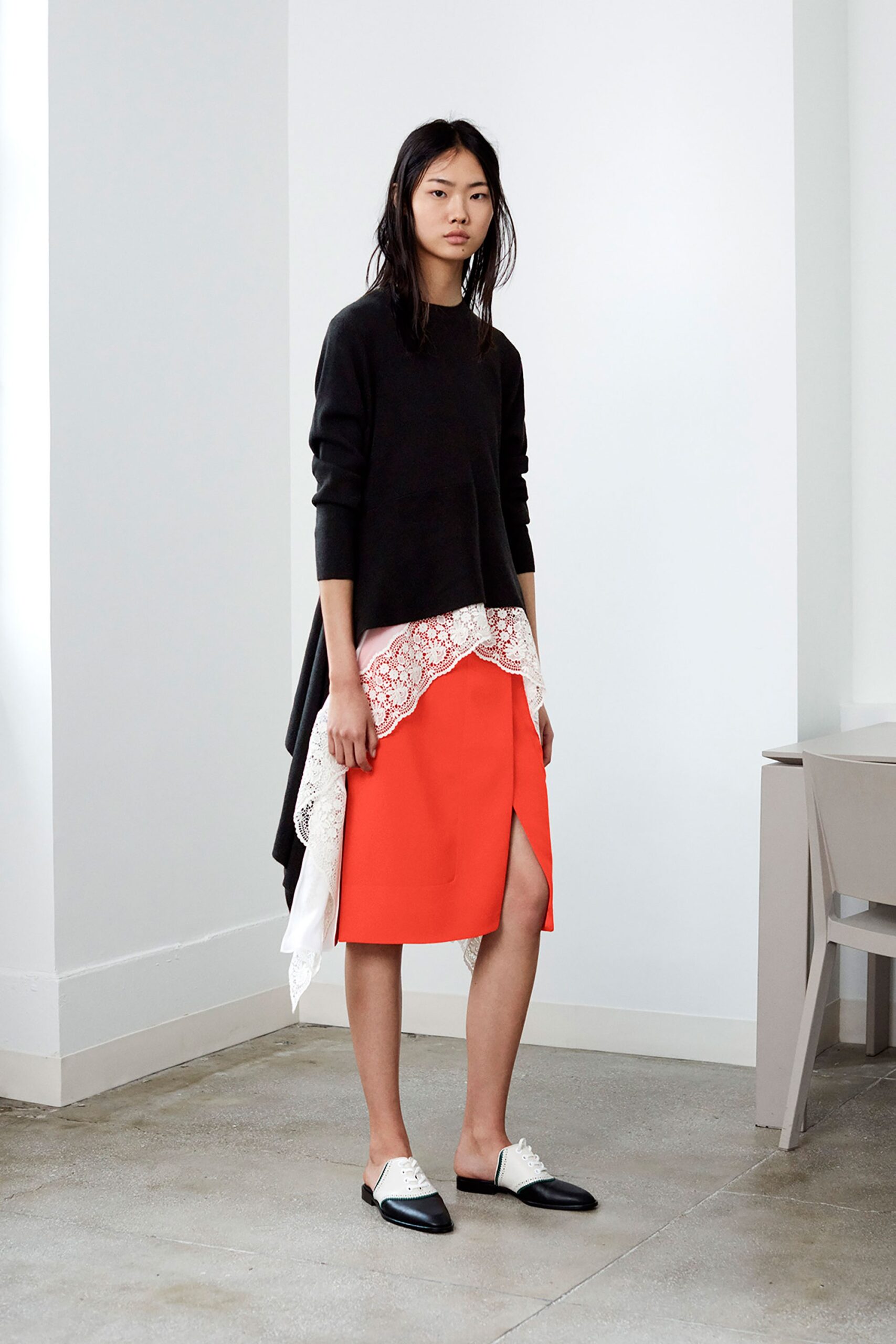 red cotton slit fitted high-waisted skirt