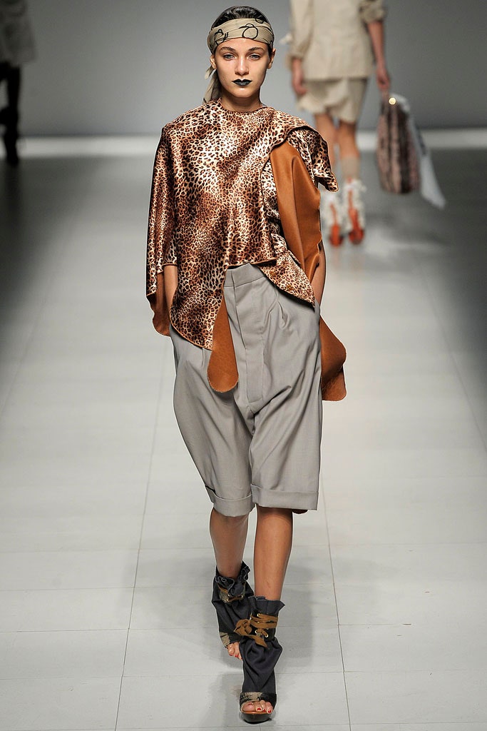 animal-print relaxed top with wide-leg pants