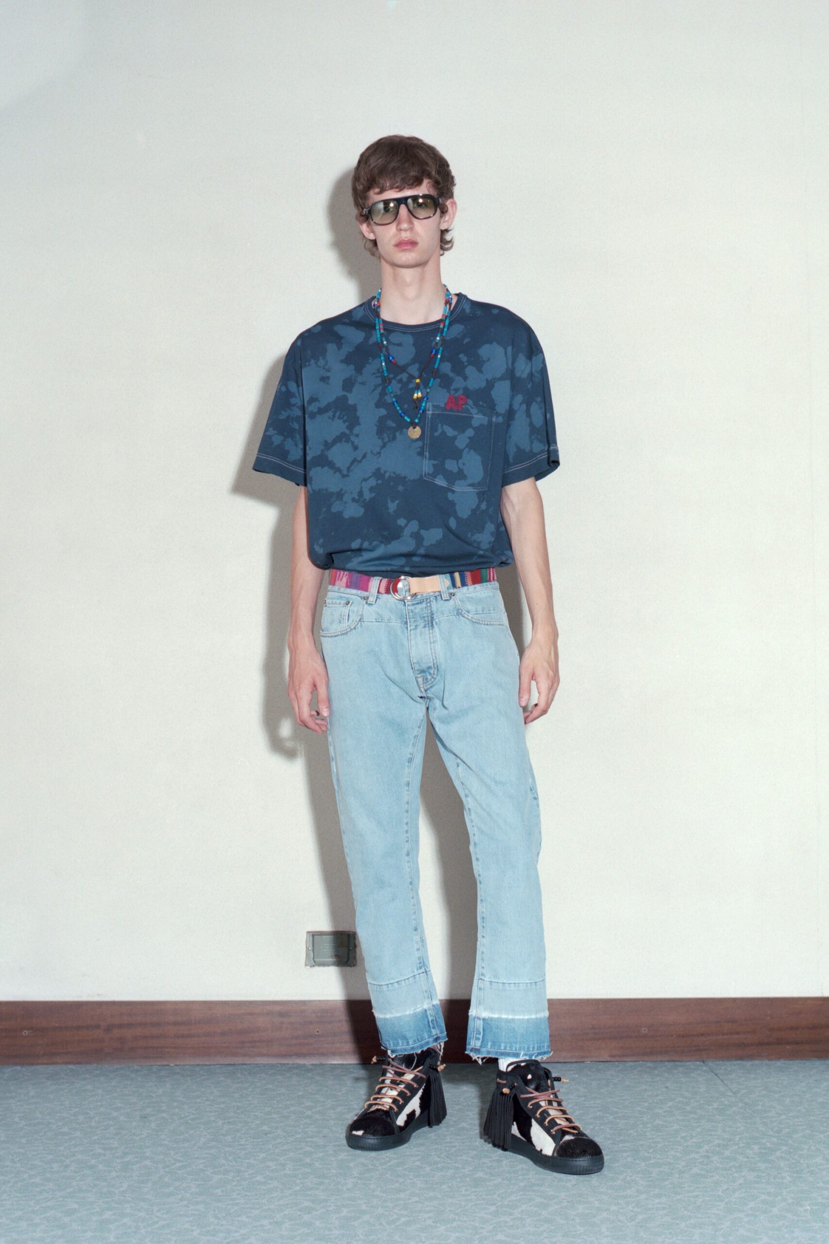 blue relaxed t-shirt with jeans