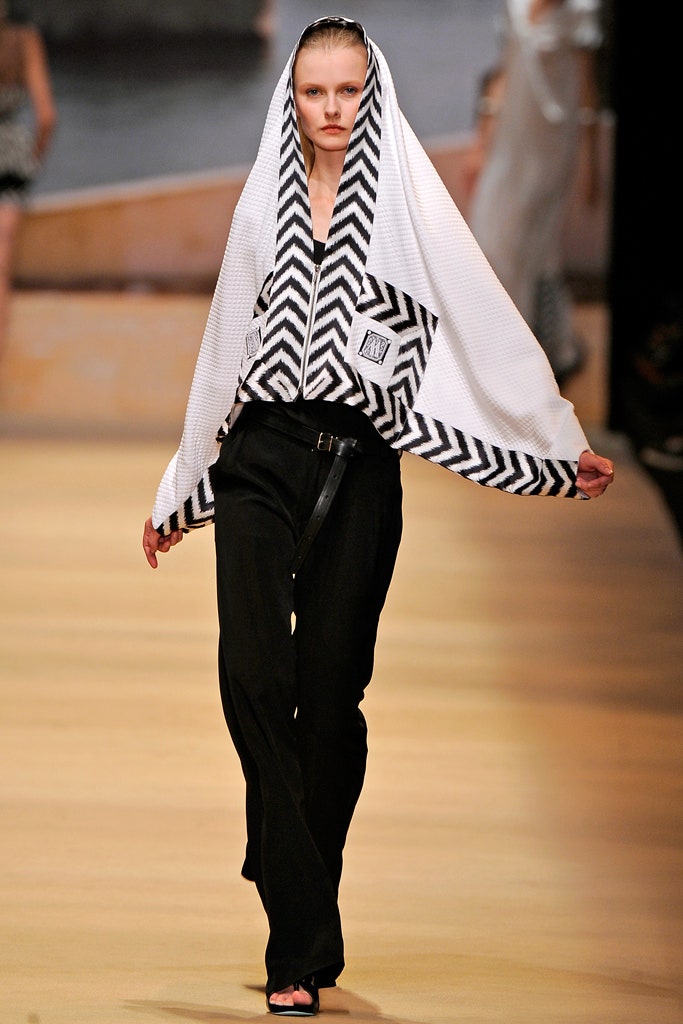 black and white printed jacket with fitted pants