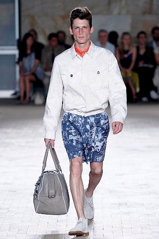 blue cotton relaxed printed short shorts