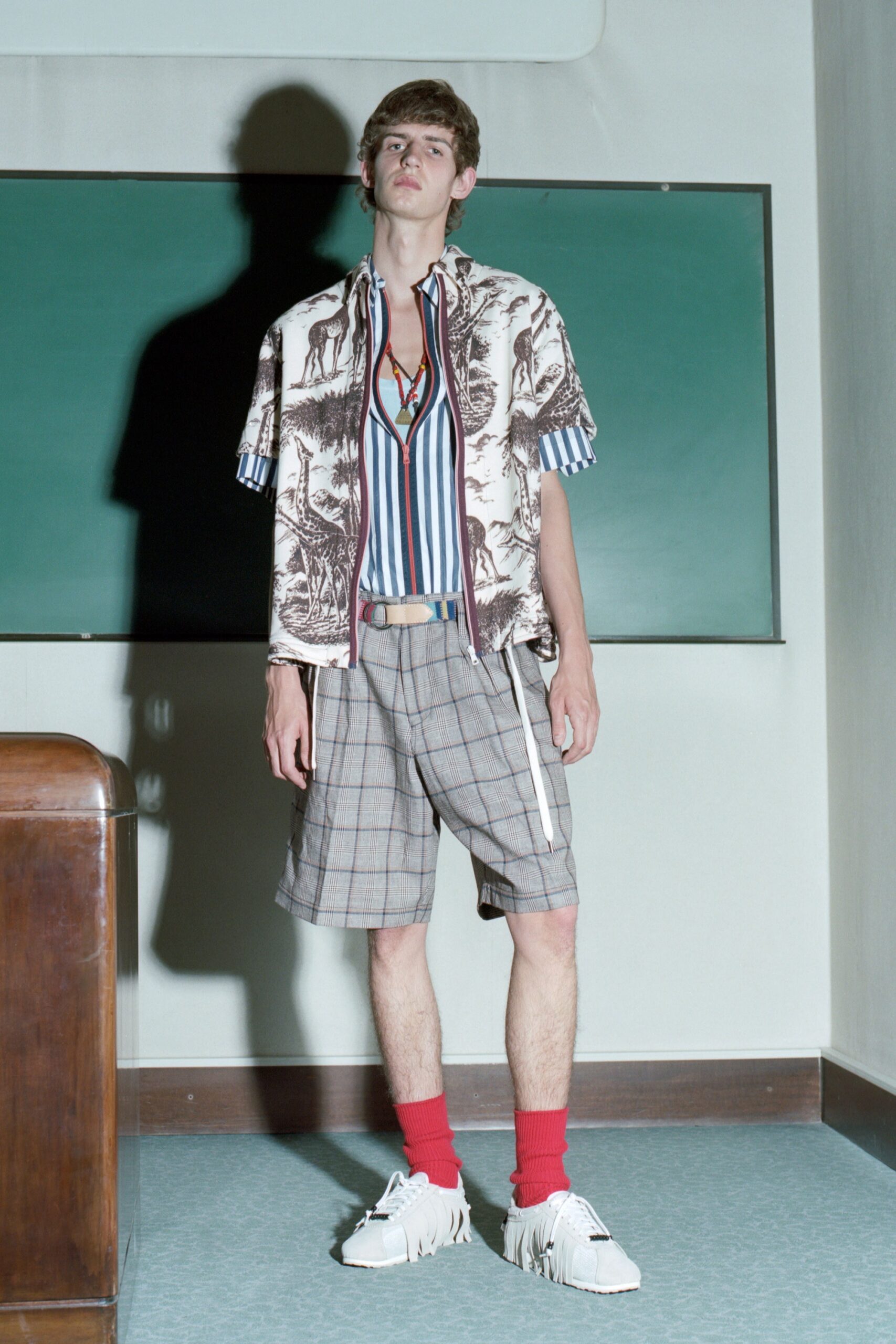 relaxed printed shirt with gray shorts