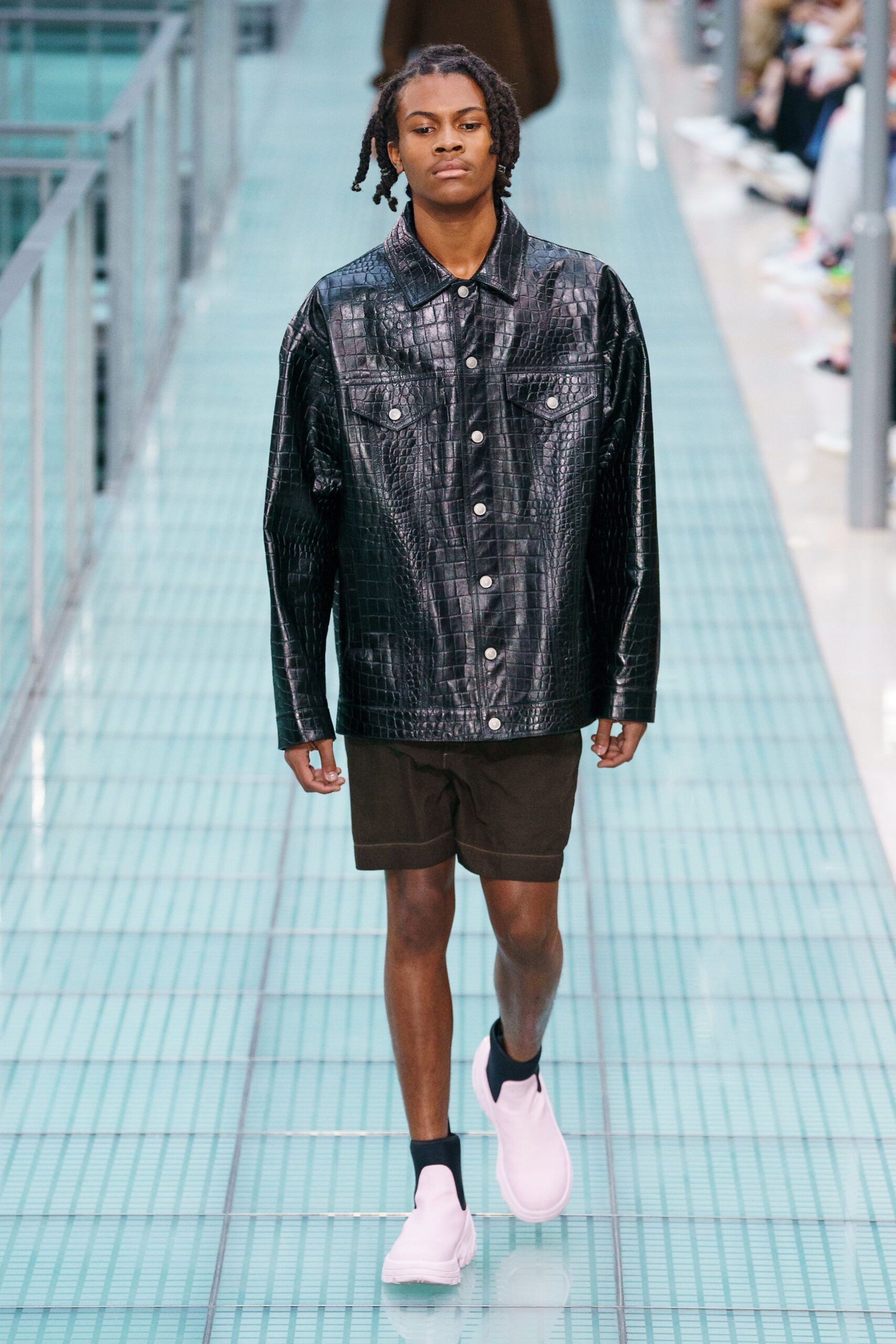 black vinyl long-sleeve collared oversized buttoned shiny jacket