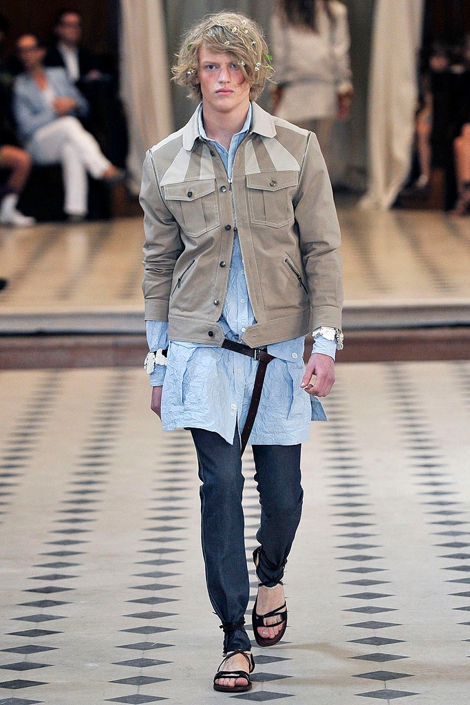 blue cotton long-sleeve collared relaxed layered shirt