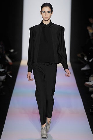 black silk long-sleeve collared structured pleated blazer