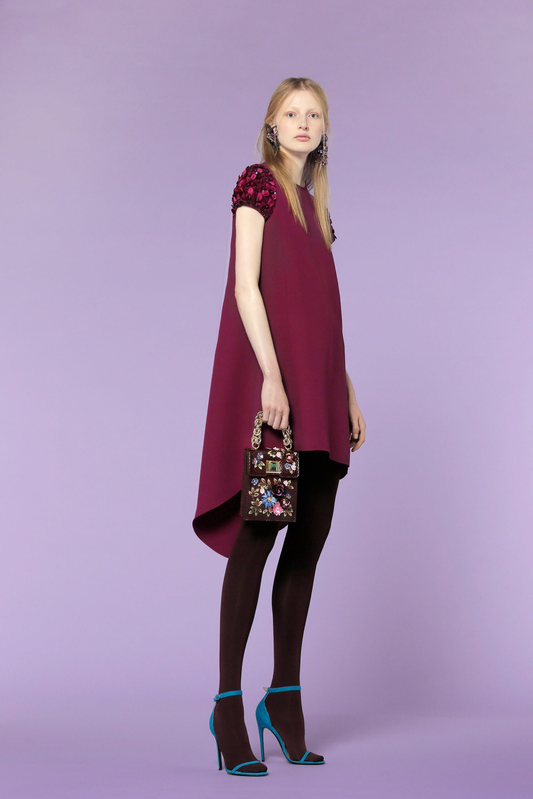 maroon sleeveless v-neck relaxed ruffled short dress