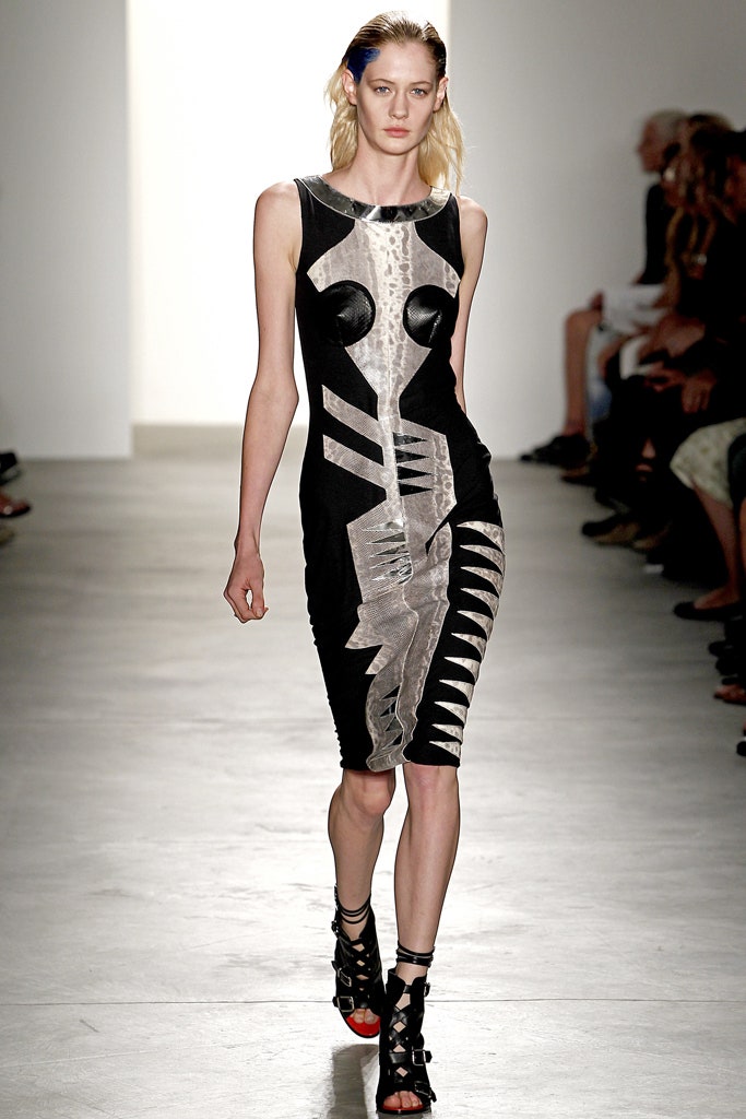 black and white printed fitted dress