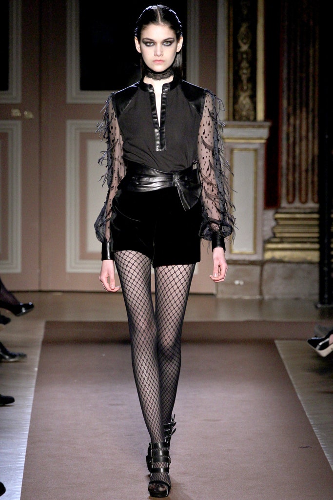 black velvet fitted pockets short shorts