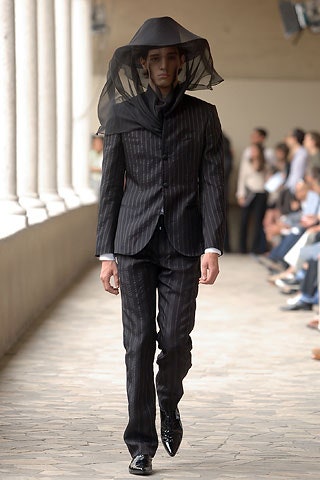 black wool long-sleeve collared tailored striped suit