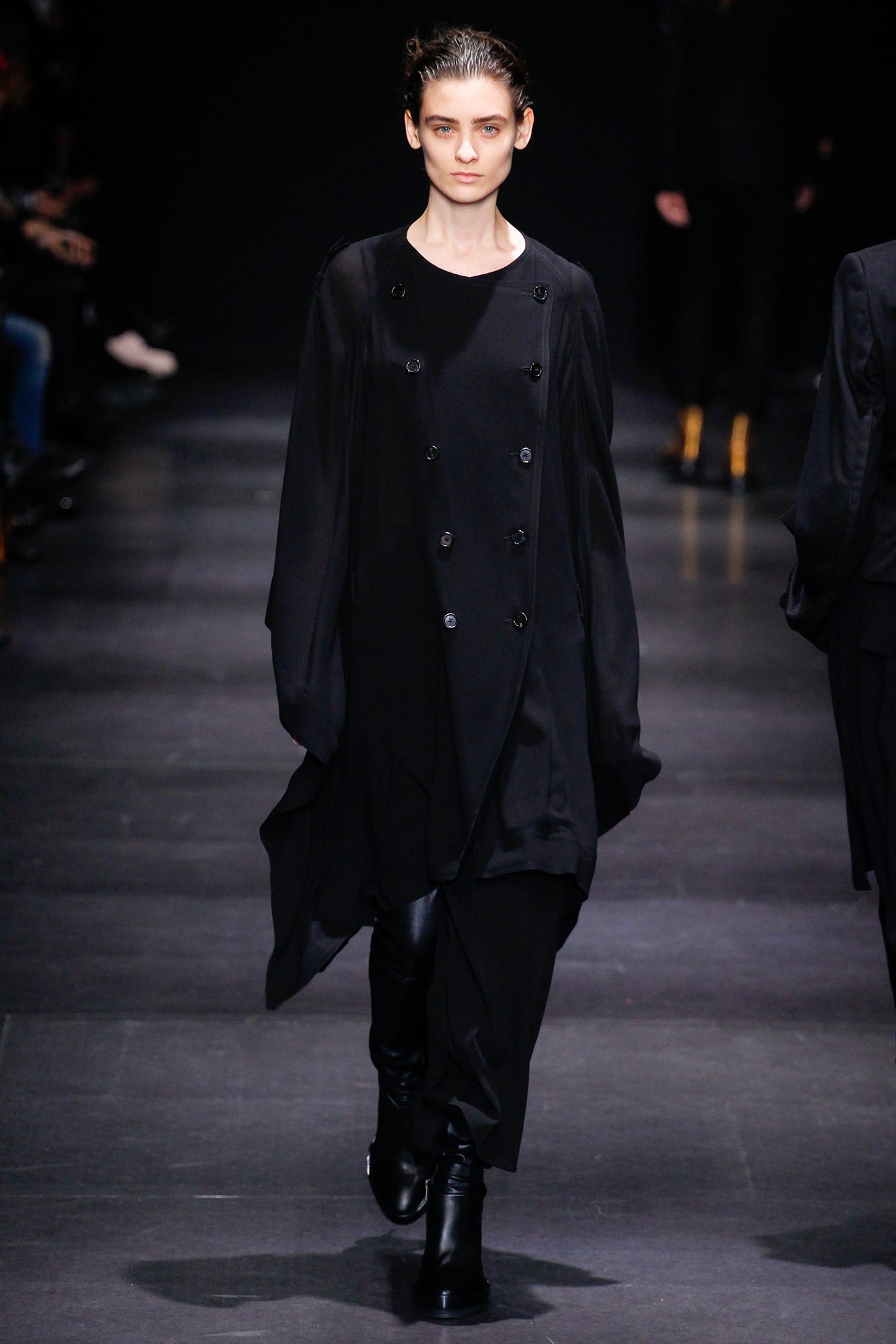 black relaxed midi dress