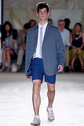 blue cotton fitted straight-leg short shorts