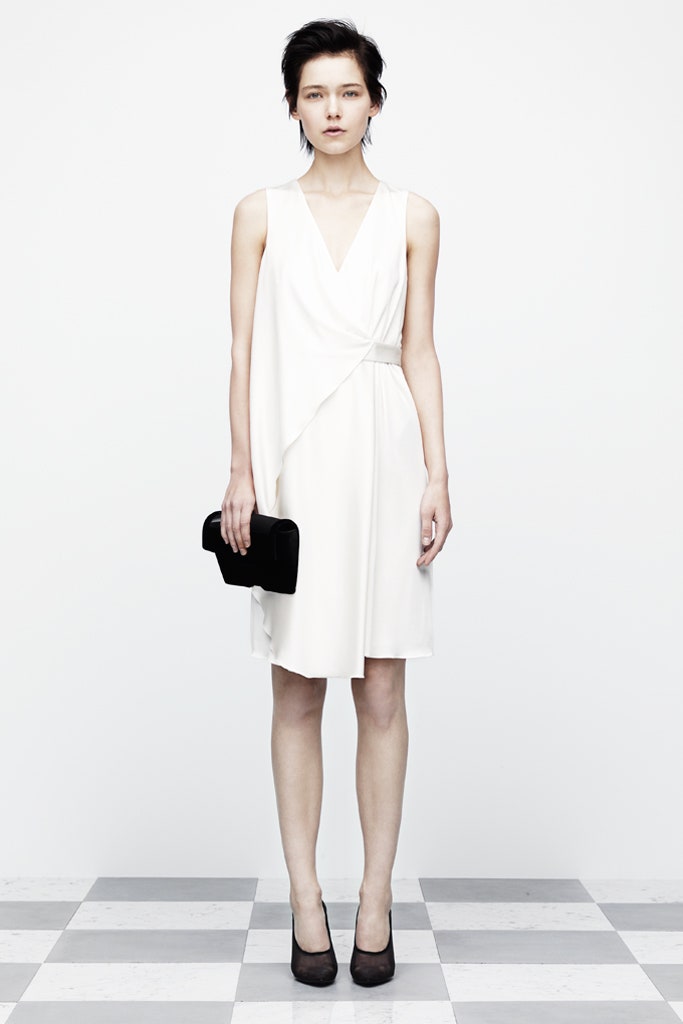 white fitted sleeveless dress
