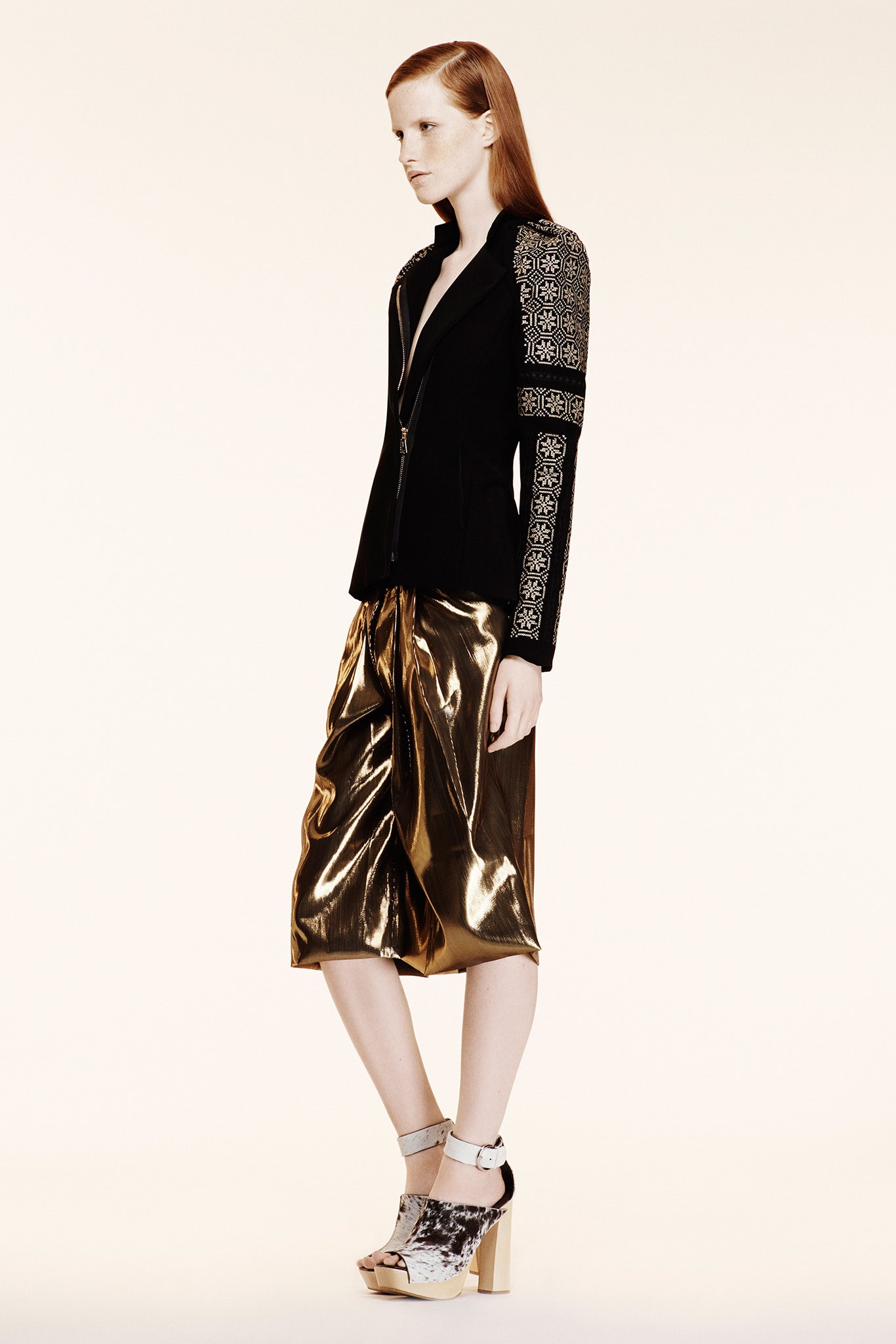black cotton long-sleeve collared fitted zippered embroidered jacket