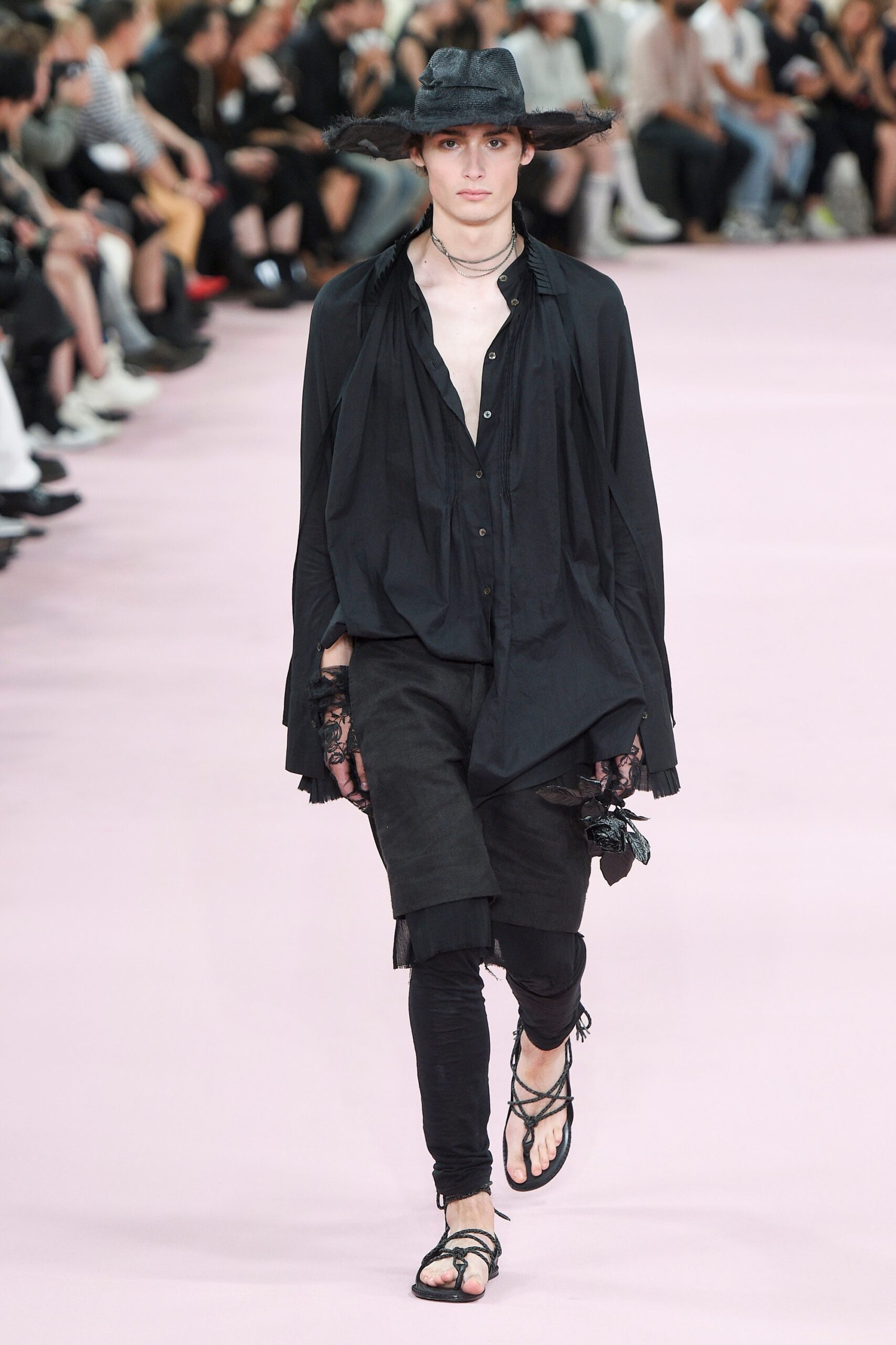 black cotton long-sleeve collared relaxed layered shirt
