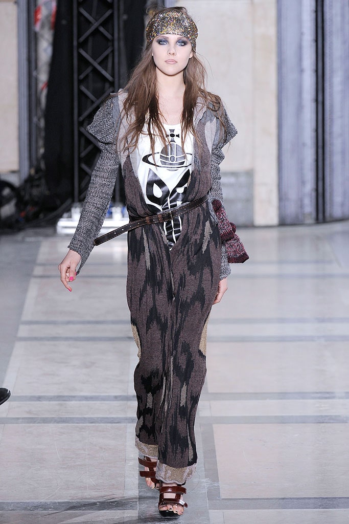 brown fitted jumpsuit with t-shirt