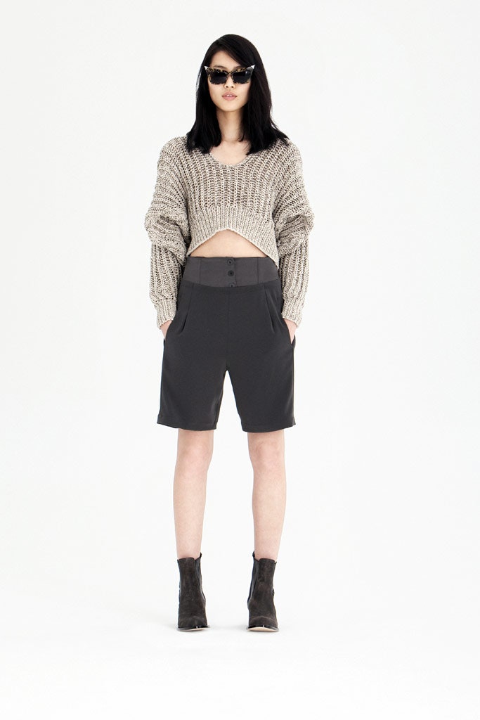 beige knit sleeveless v-neck relaxed cropped sweater