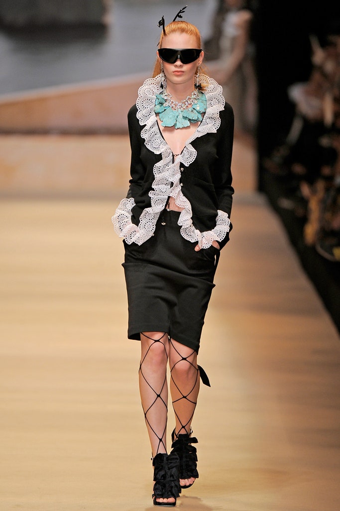 black fitted blazer and pencil skirt