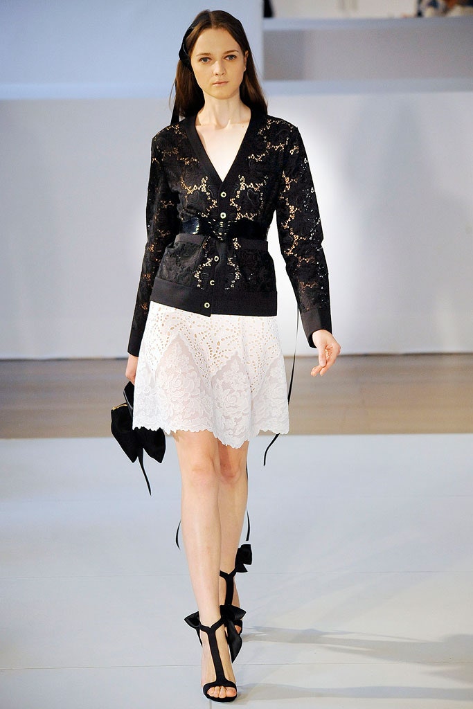 black lace long-sleeve collared fitted embroidered cardigan