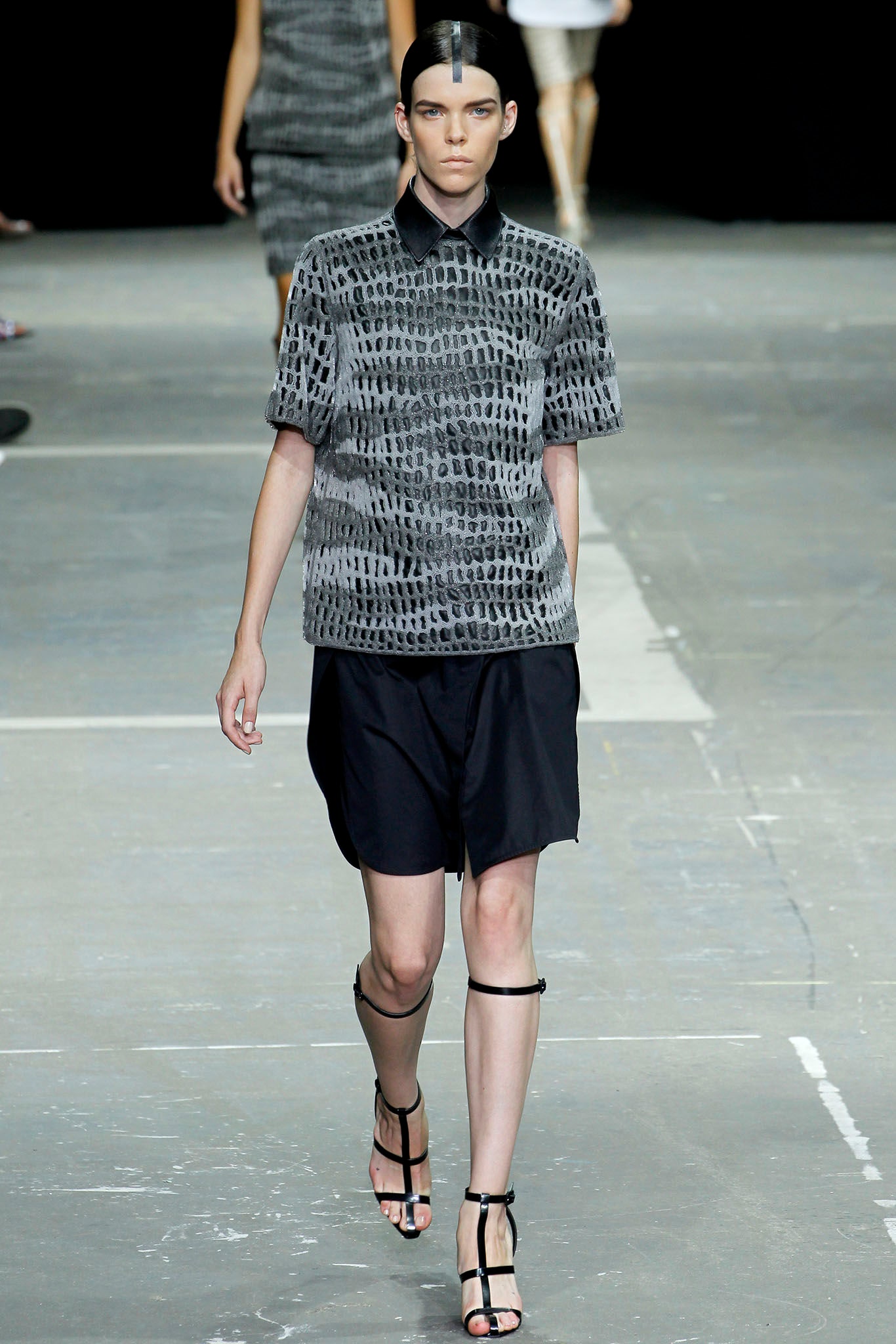 black cotton short-sleeve collared relaxed printed top