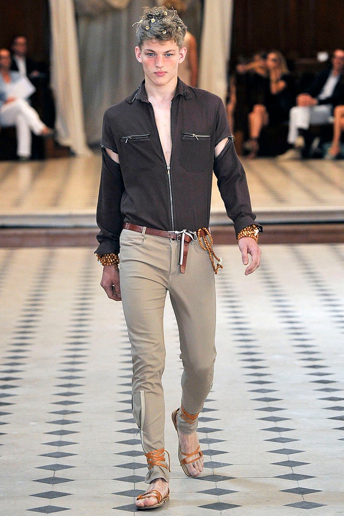 brown cotton long-sleeve collared fitted zippered shirt