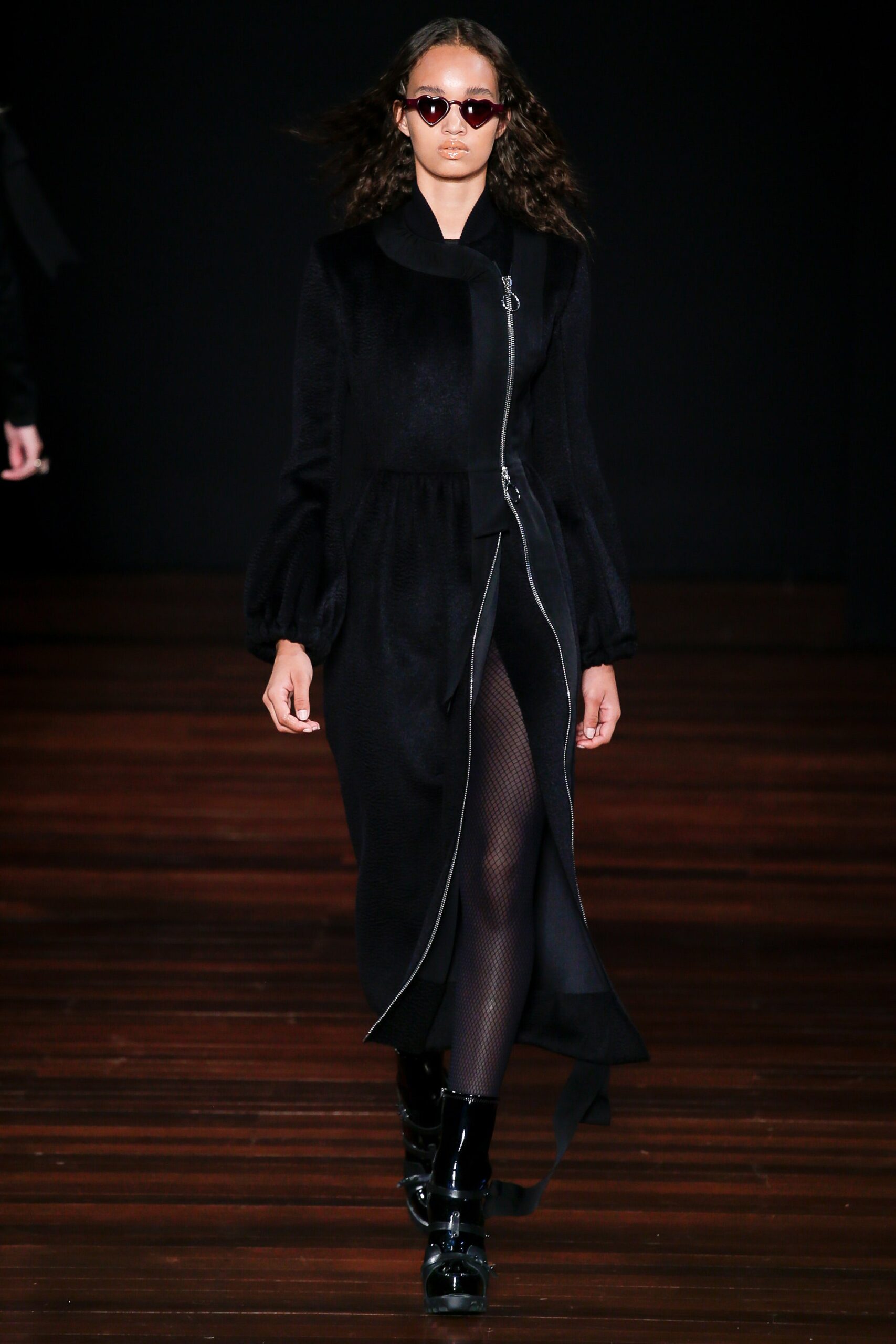 black wool fitted coat