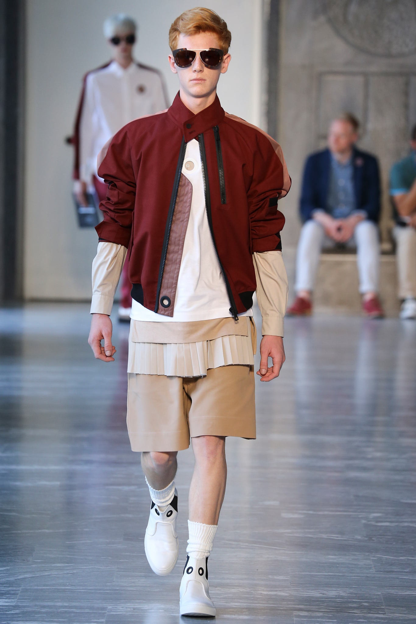 red relaxed jacket with shorts
