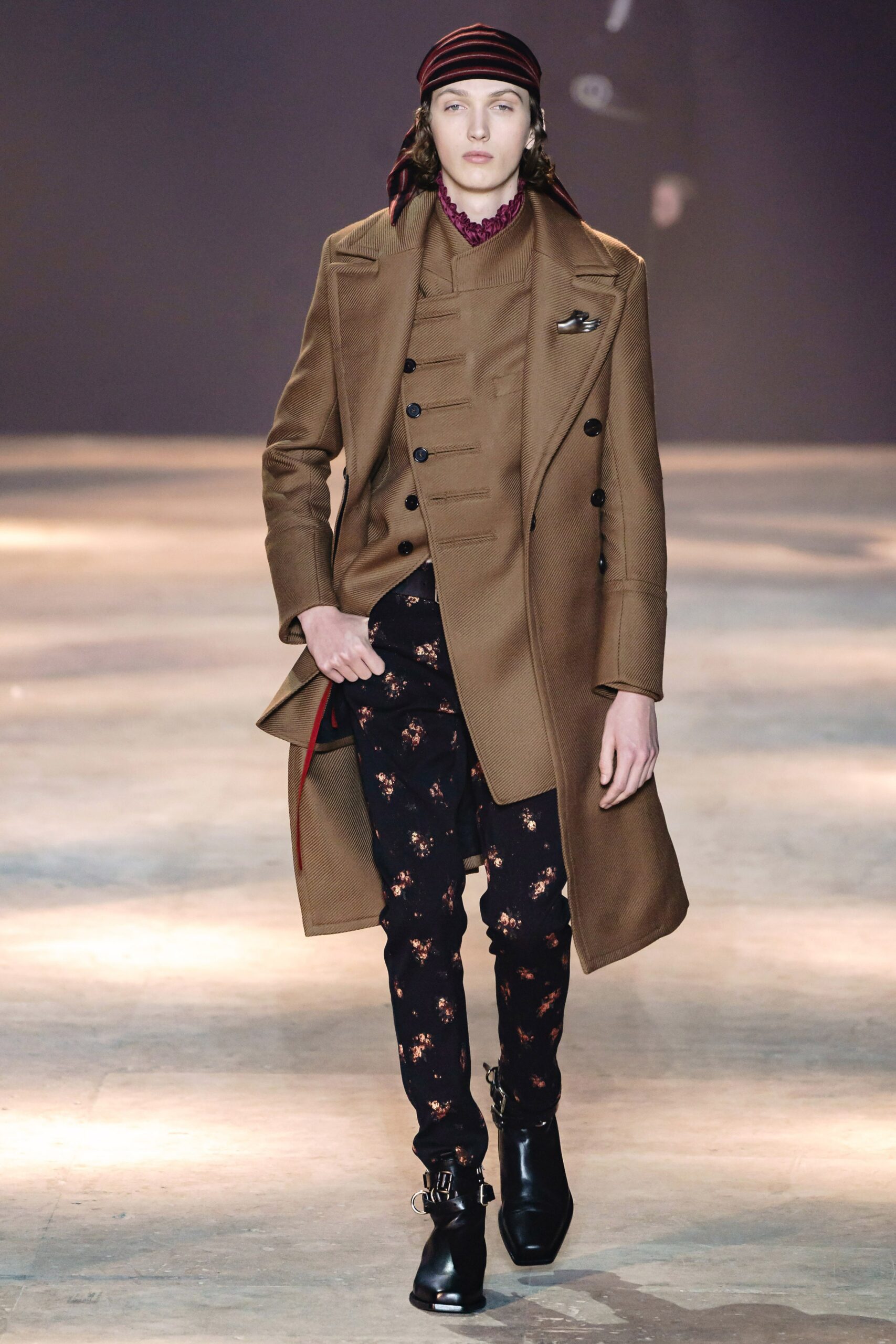 brown wool long-sleeve collared tailored buttoned coat