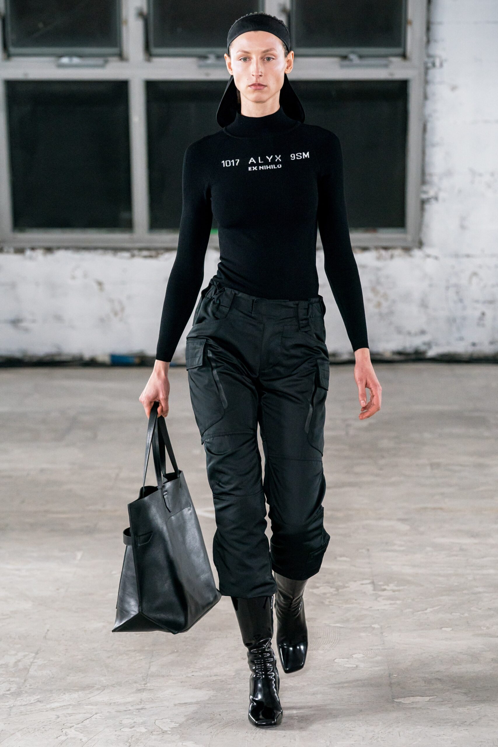 black cotton relaxed cargo pants
