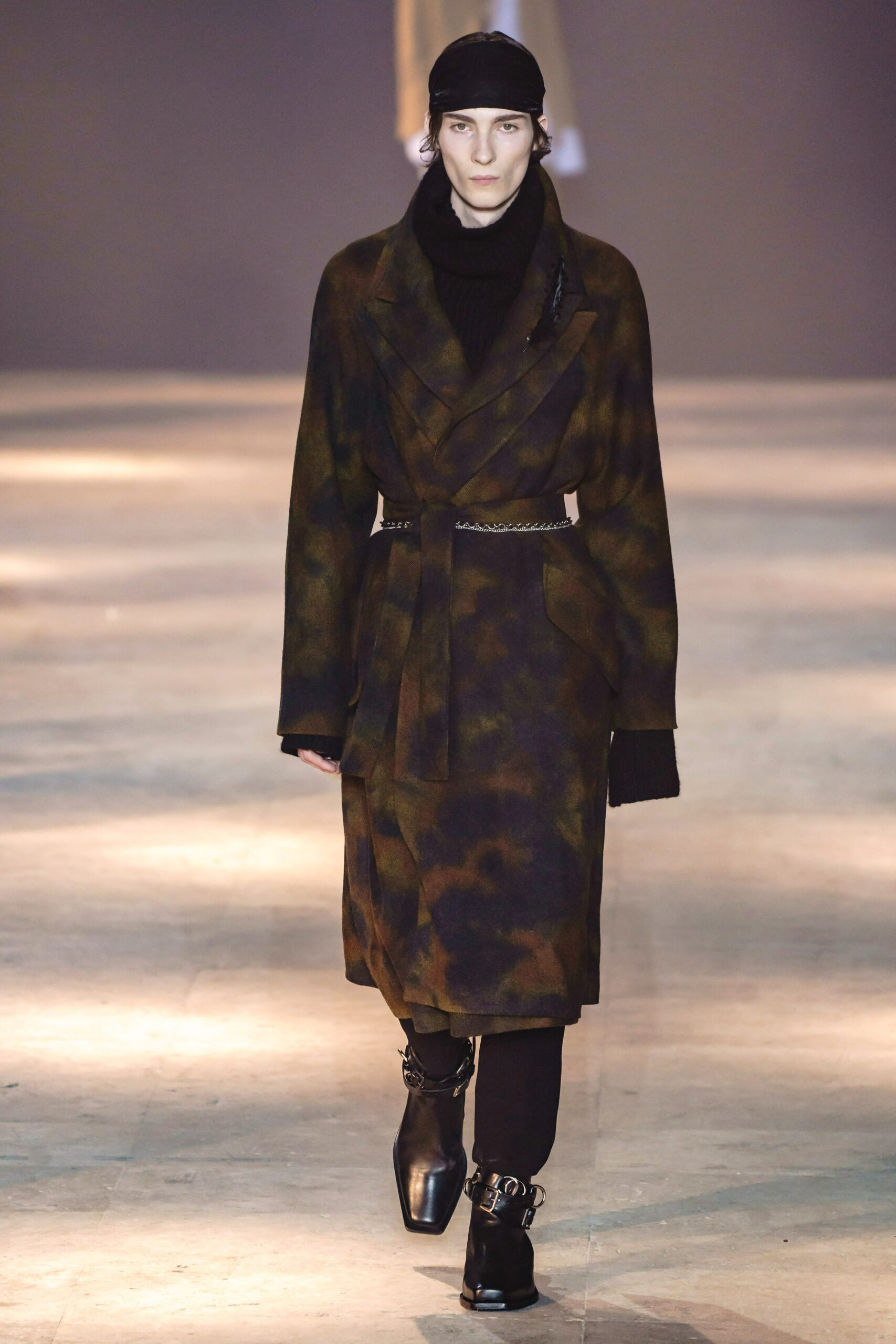 brown wool long-sleeve collared fitted belted layered coat
