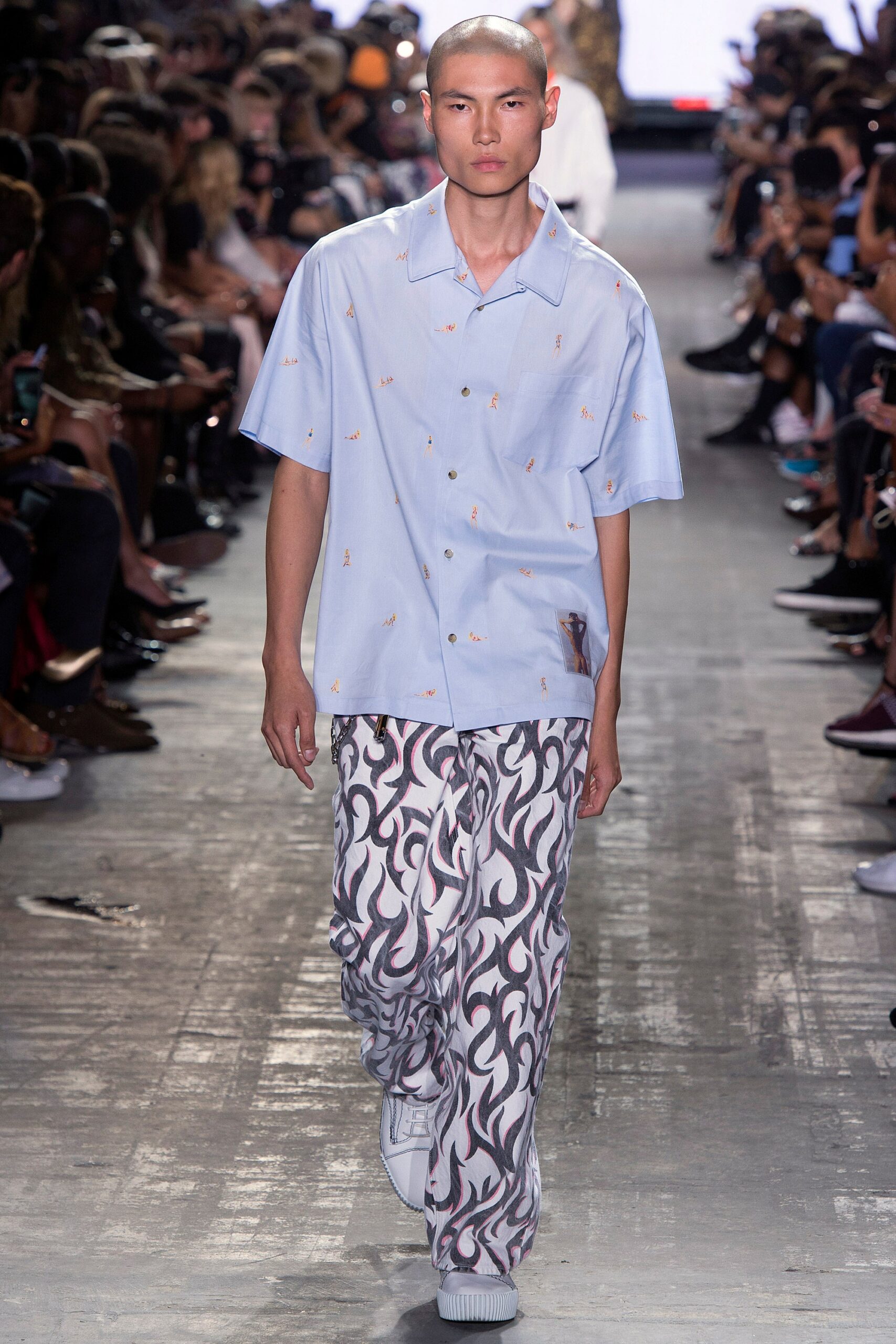 blue cotton short-sleeve collared relaxed printed shirt